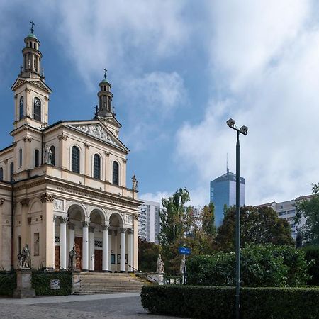 Plac Bankowy Serviced Apartments Warschau Exterior foto